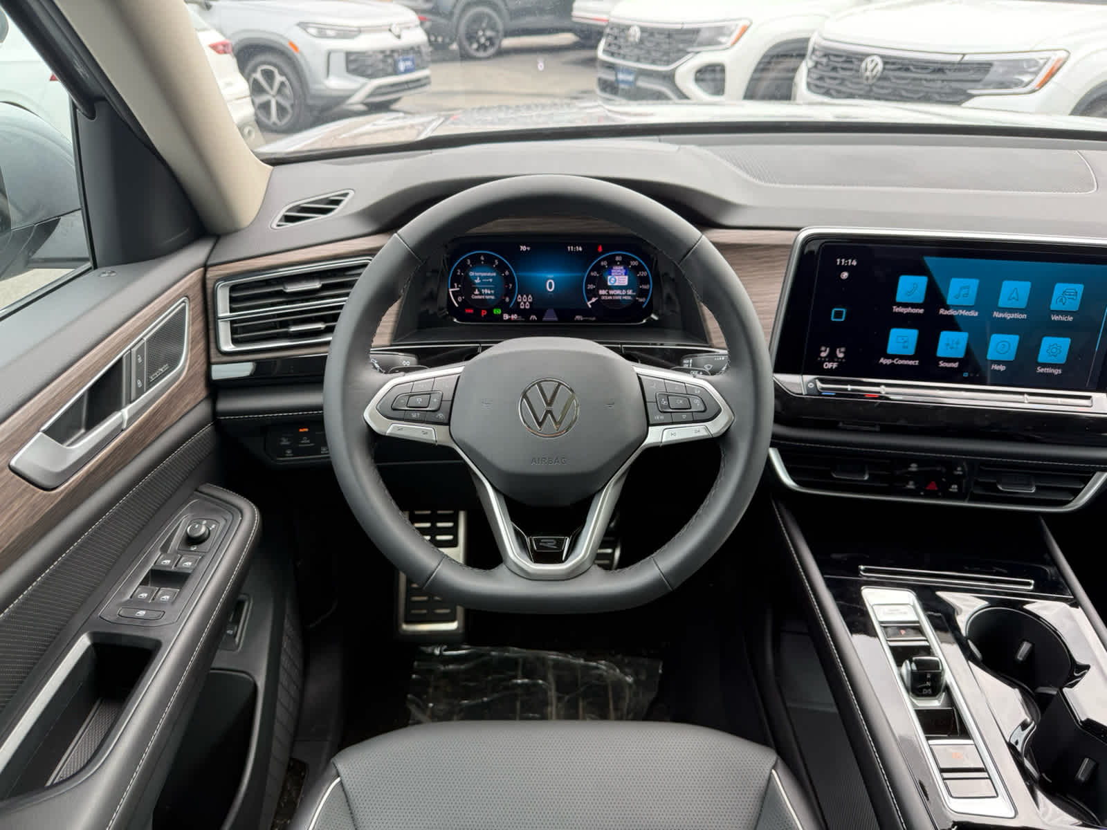 2026 Volkswagen Atlas 2.0T SEL Premium R-Line