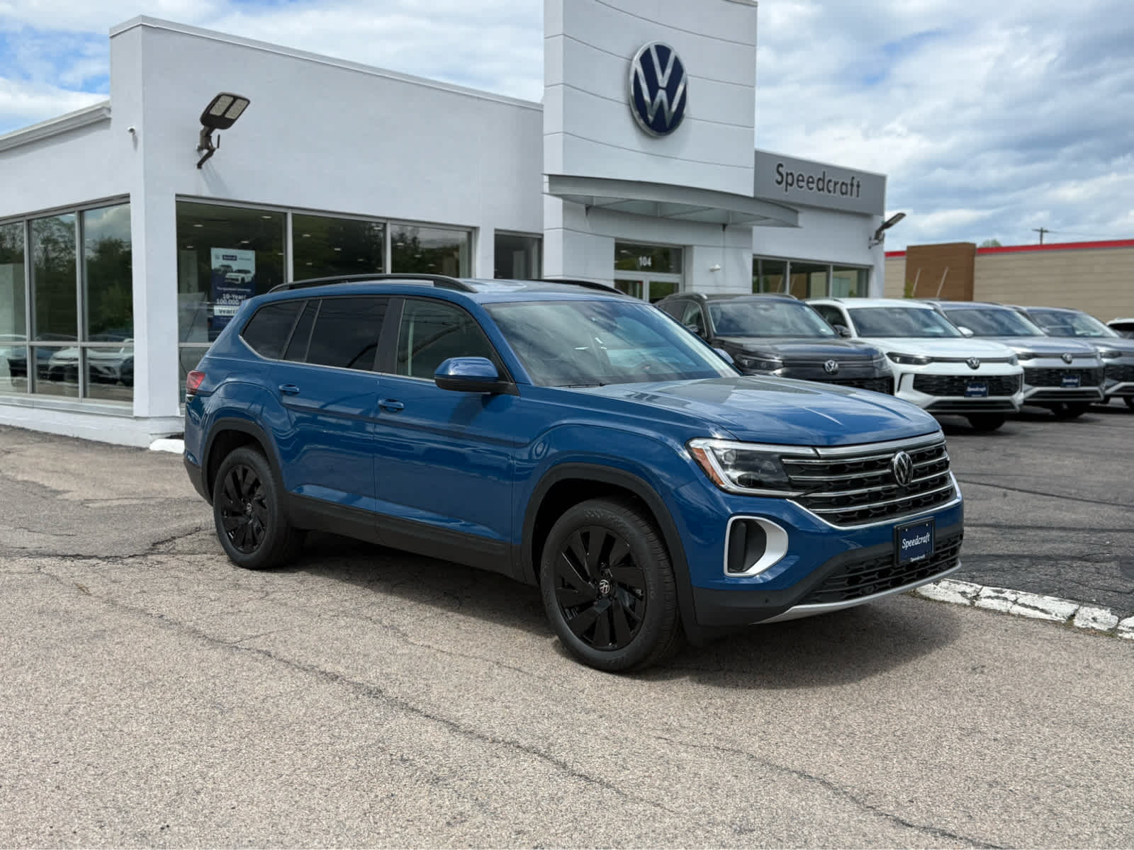 2026 Volkswagen Atlas 2.0T SE w/Technology