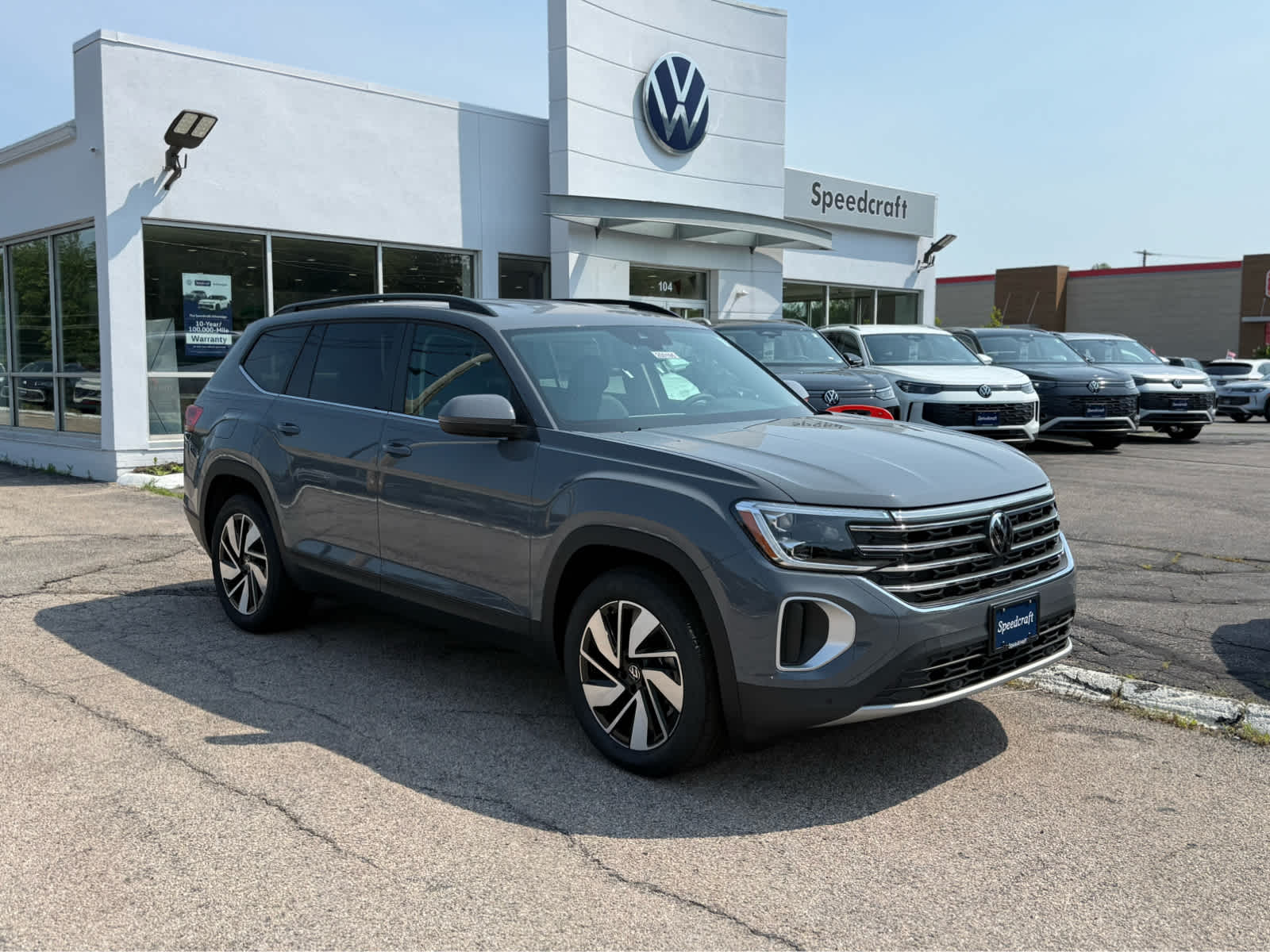 2026 Volkswagen Atlas 2.0T SE w/Technology