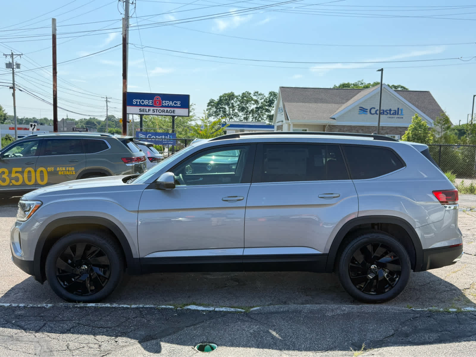 2026 Volkswagen Atlas 2.0T SE w/Technology