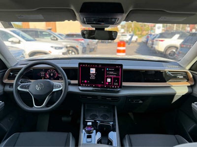 2027 Volkswagen Atlas 2.0T SE w/ Technology