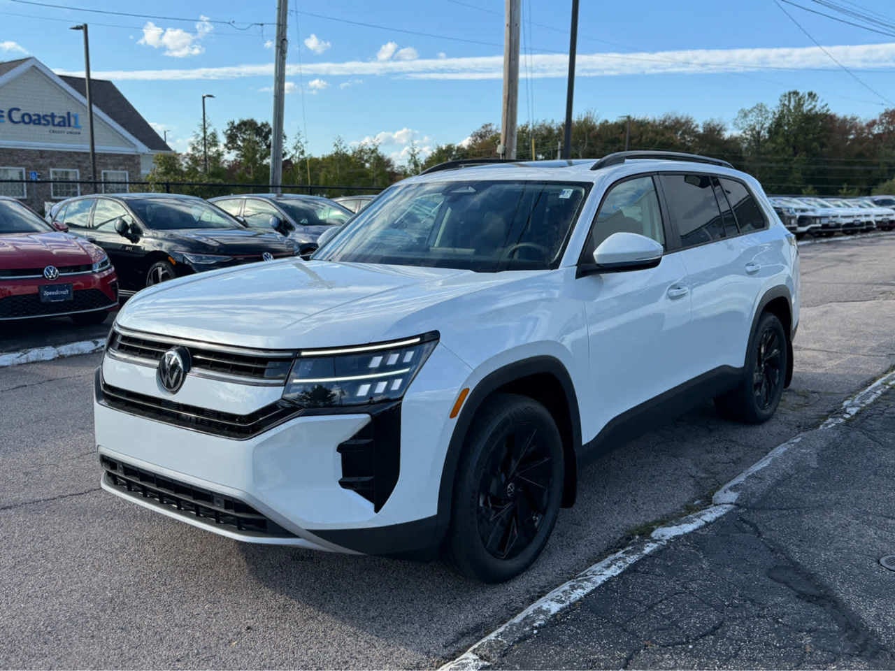 2027 Volkswagen Atlas 2.0T SE w/ Technology