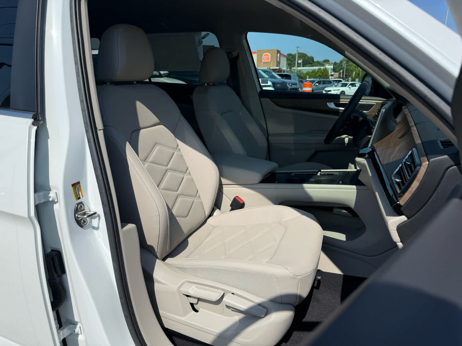 2026 Volkswagen Atlas 2.0T SE