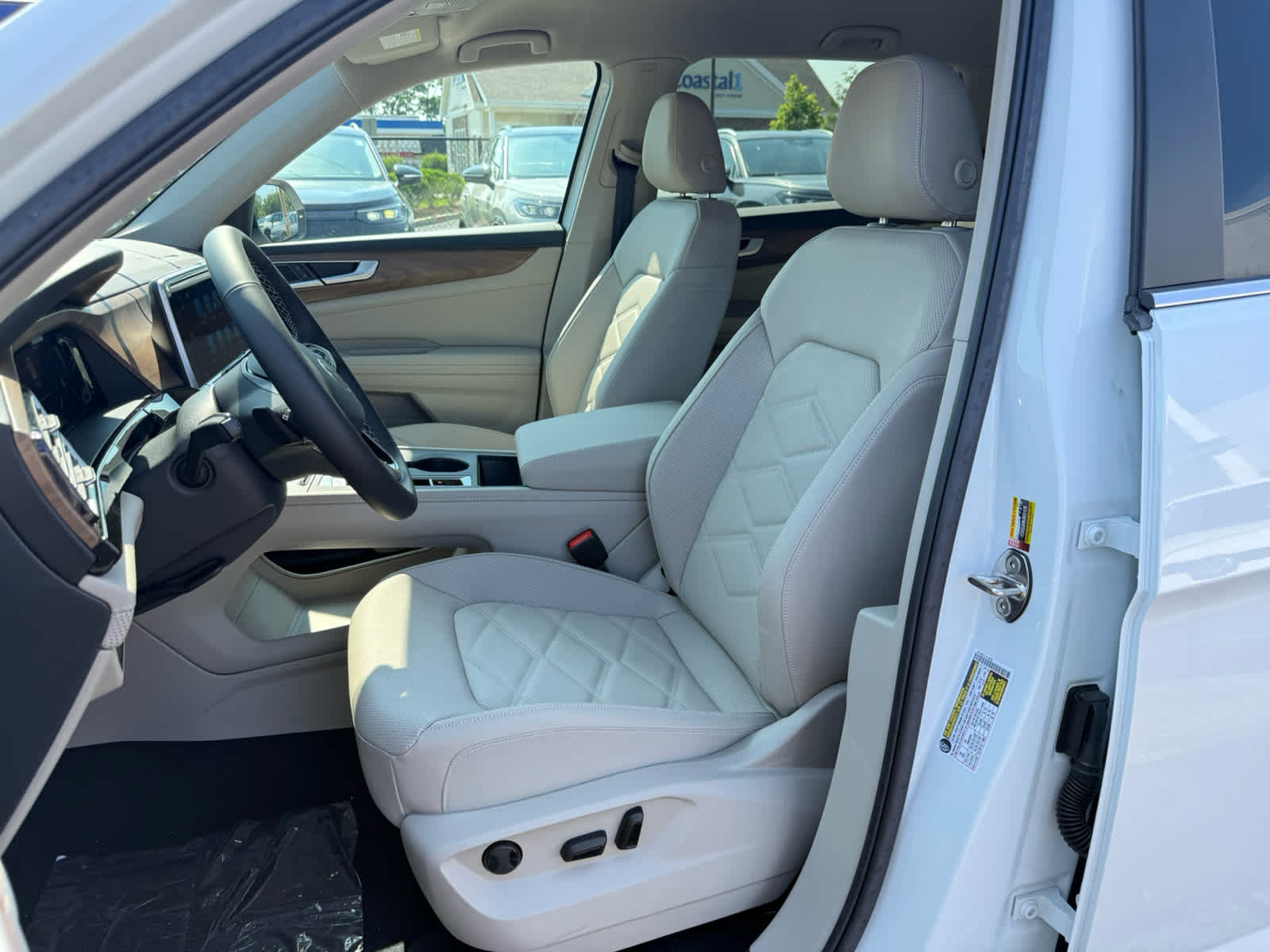 2026 Volkswagen Atlas 2.0T SE