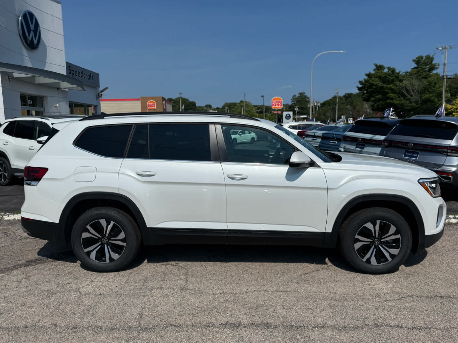 2026 Volkswagen Atlas 2.0T SE