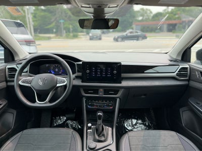 2026 Volkswagen Taos SE Black