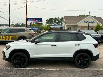 2026 Volkswagen Taos SE Black