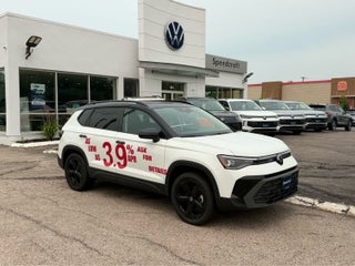 2026 Volkswagen Taos SE Black