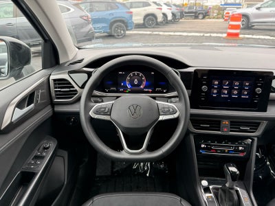2026 Volkswagen Taos SE Black