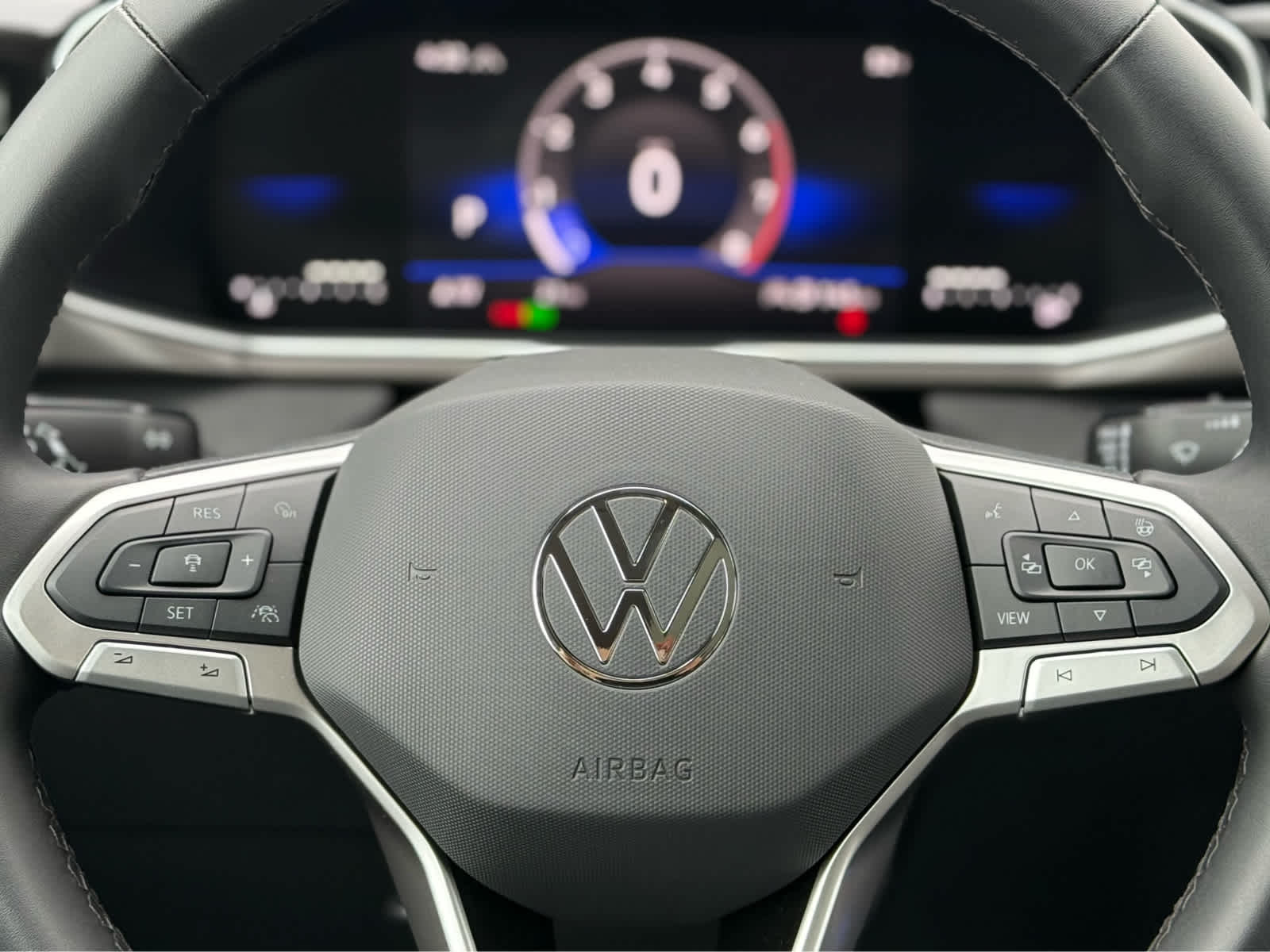 2026 Volkswagen Taos SE Black