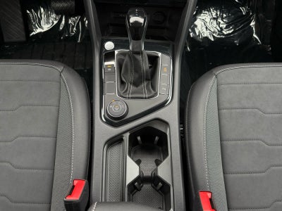 2026 Volkswagen Taos SE Black