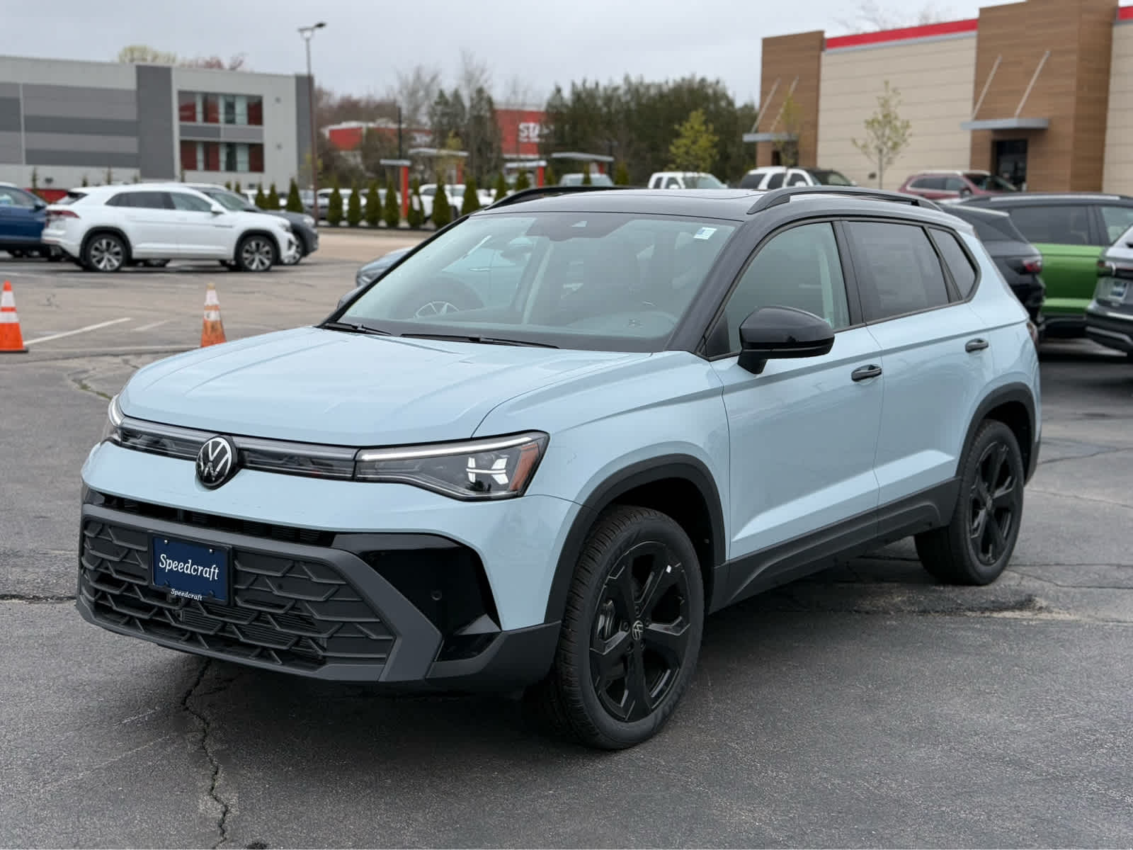 2026 Volkswagen Taos SE Black