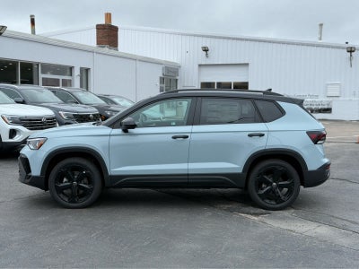 2026 Volkswagen Taos SE Black