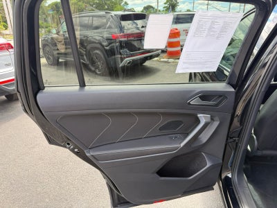 2024 Volkswagen Tiguan SEL R-Line