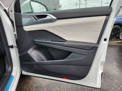 2026 Volkswagen Taos 1.5T SEL