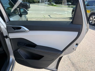 2026 Volkswagen Taos SEL