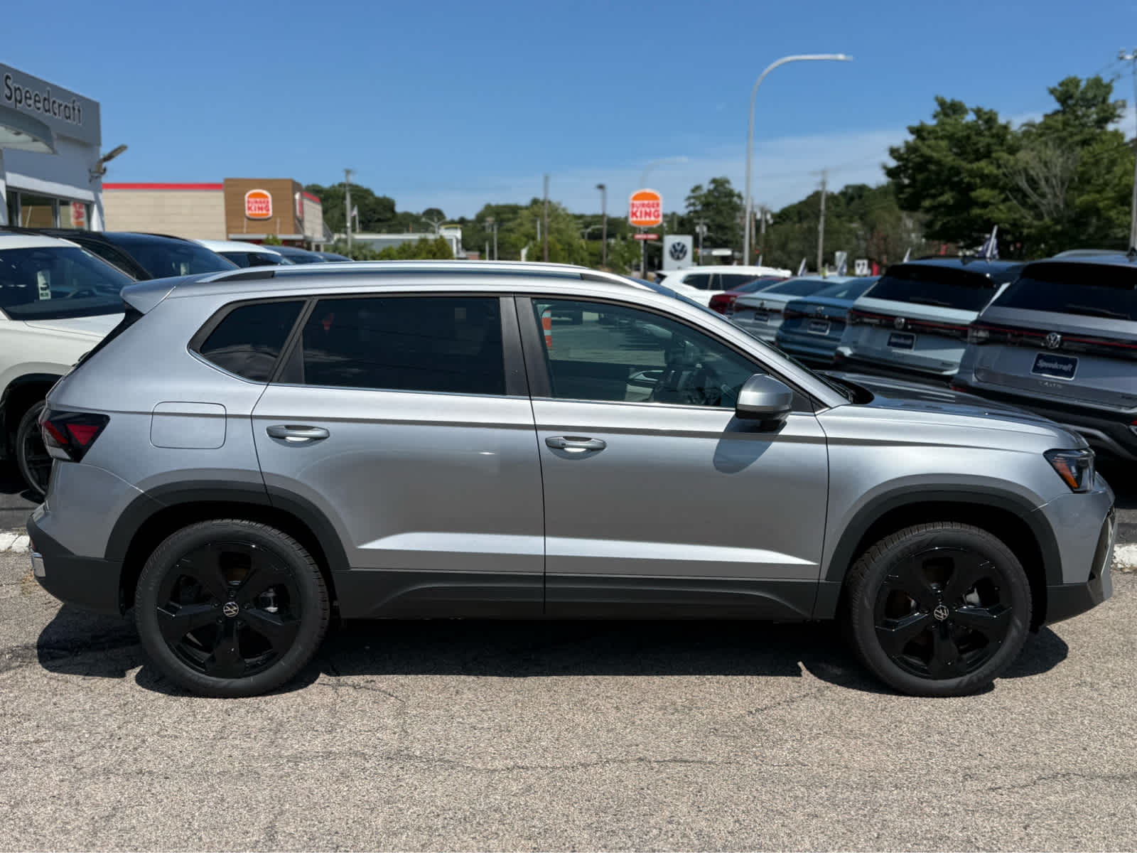 2026 Volkswagen Taos SEL