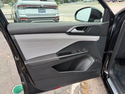 2024 Volkswagen Taos SEL