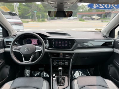 2024 Volkswagen Taos SEL