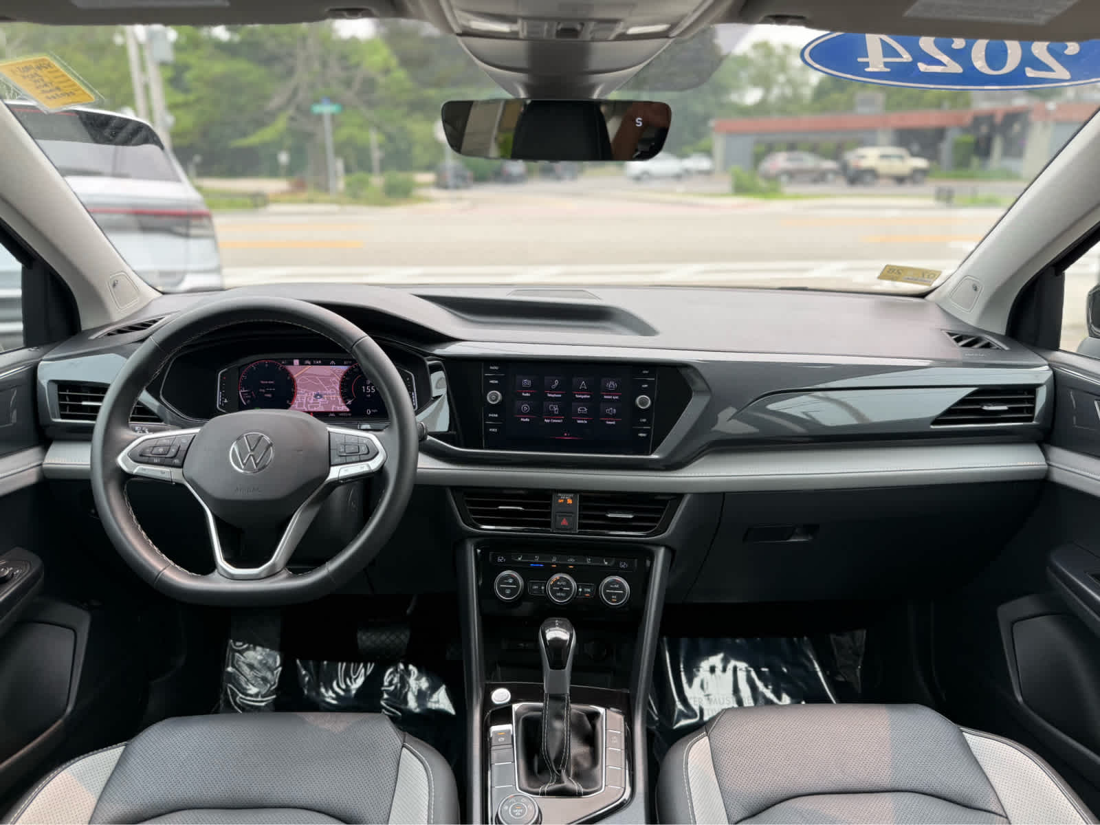 2024 Volkswagen Taos SEL