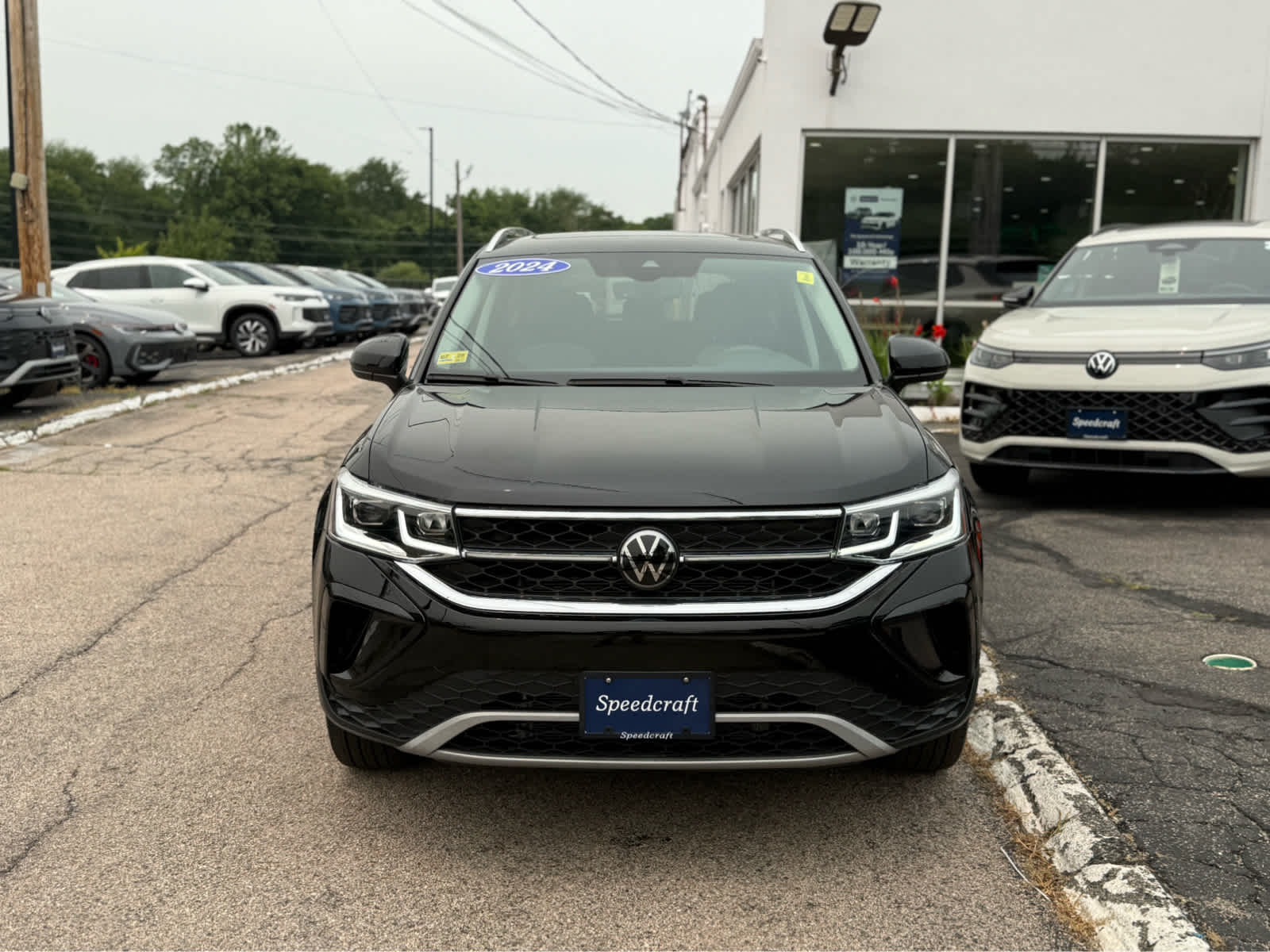 2024 Volkswagen Taos SEL