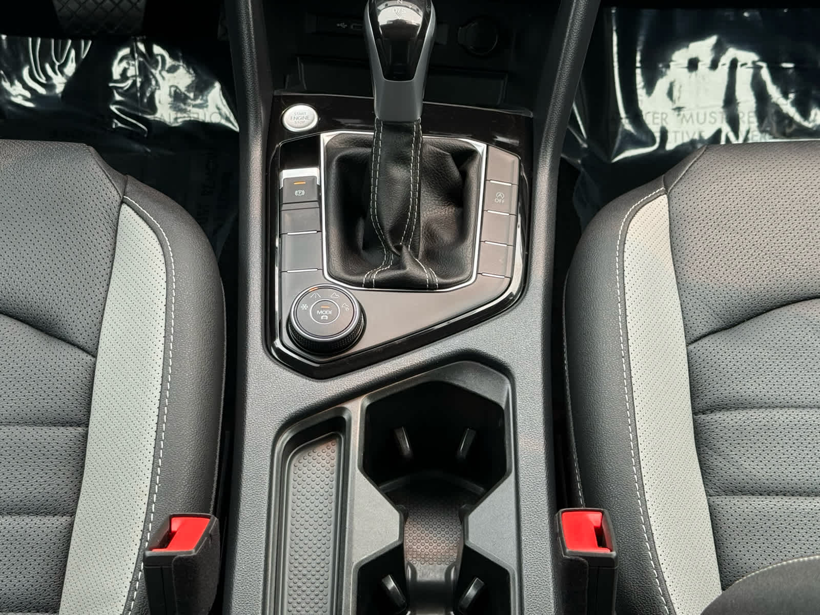 2024 Volkswagen Taos SEL