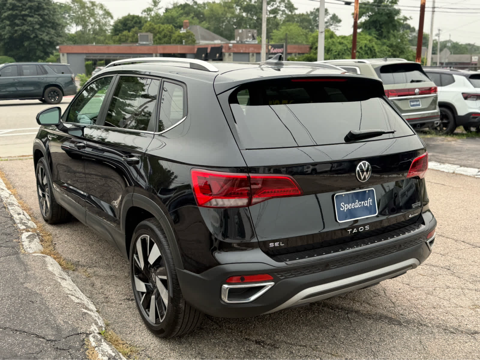 2024 Volkswagen Taos SEL