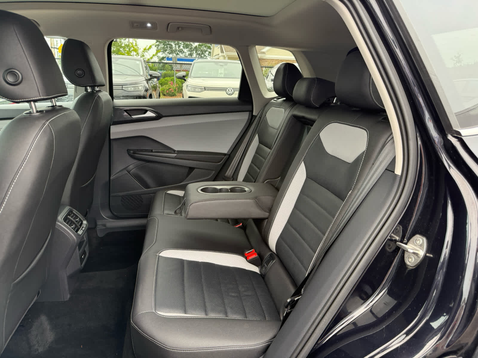 2024 Volkswagen Taos SEL