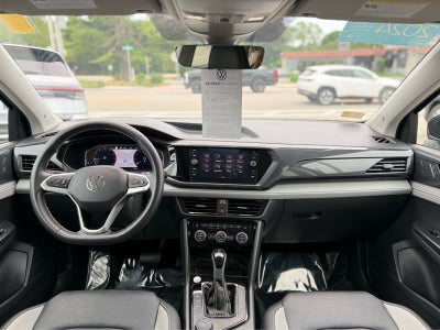 2024 Volkswagen Taos SEL