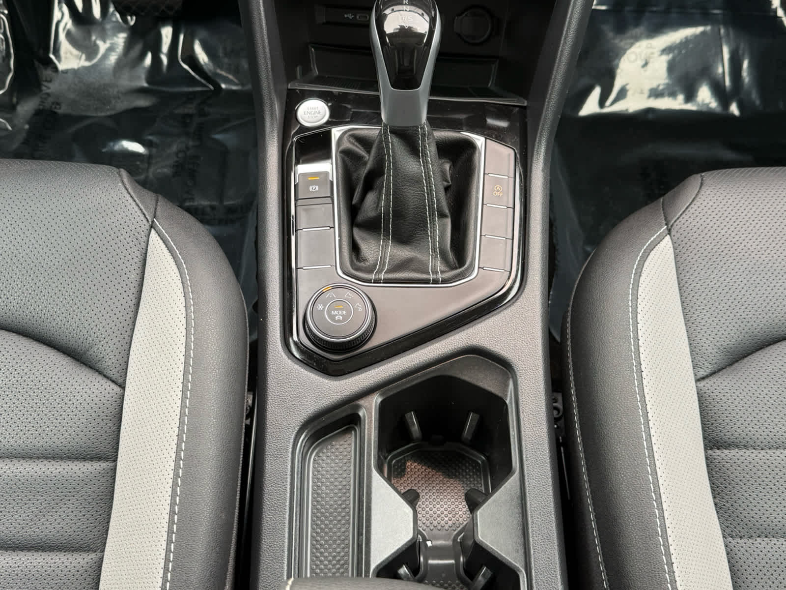 2024 Volkswagen Taos SEL