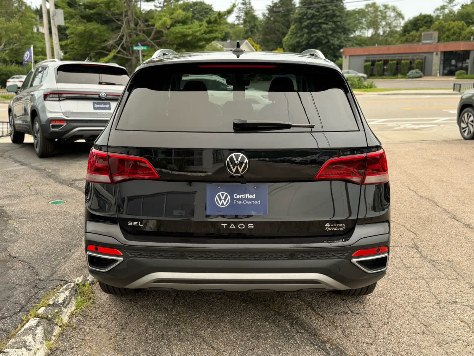 2024 Volkswagen Taos SEL