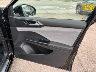 2024 Volkswagen Taos SEL