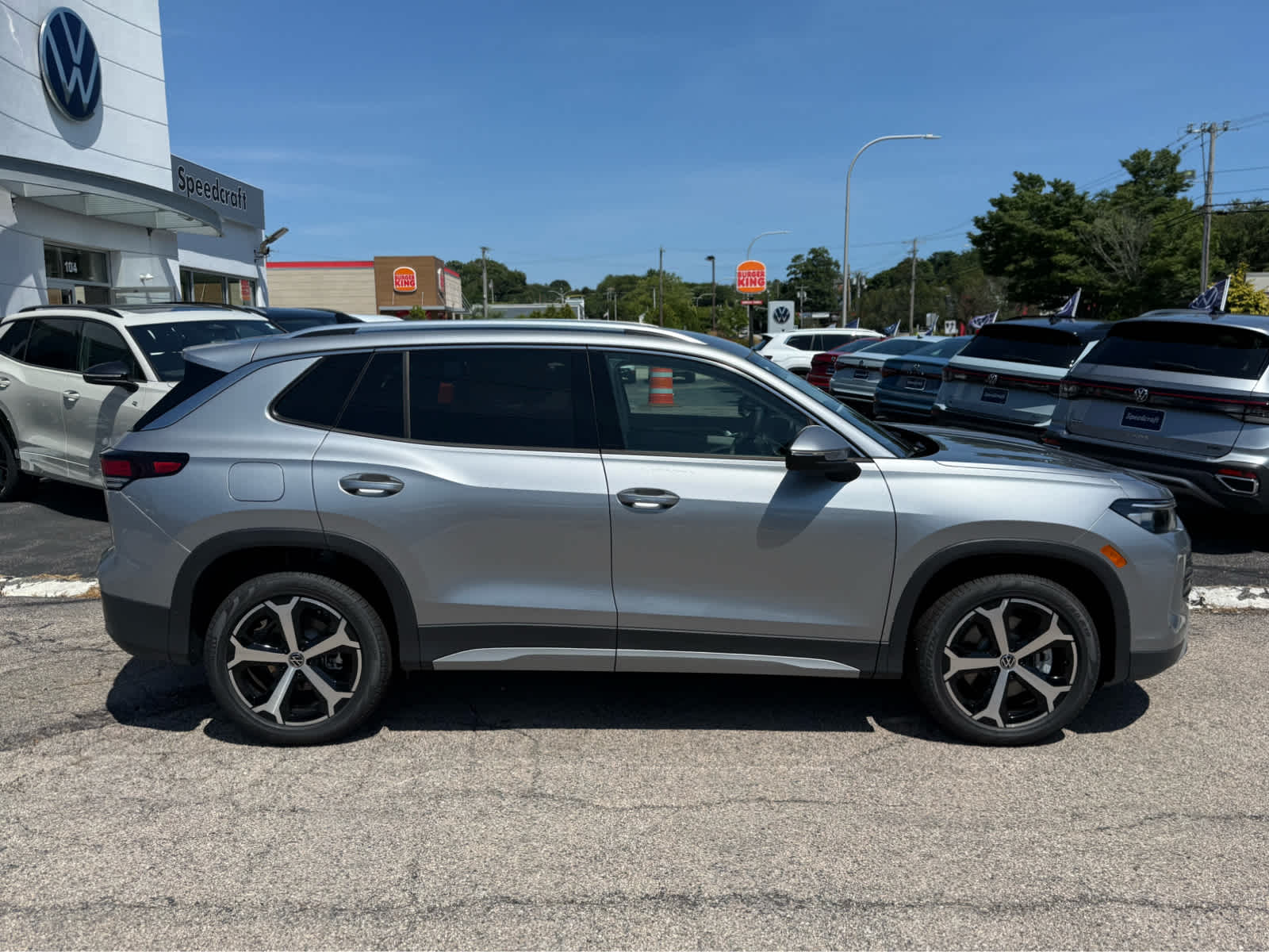 2026 Volkswagen Tiguan SE