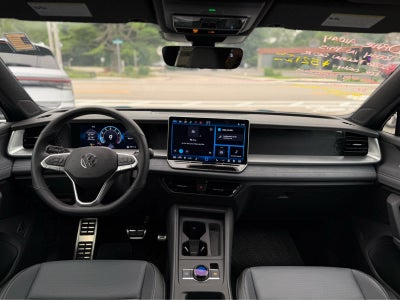 2026 Volkswagen Tiguan SE R-Line Black