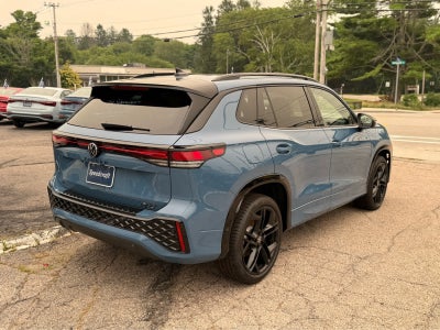 2026 Volkswagen Tiguan SE R-Line Black