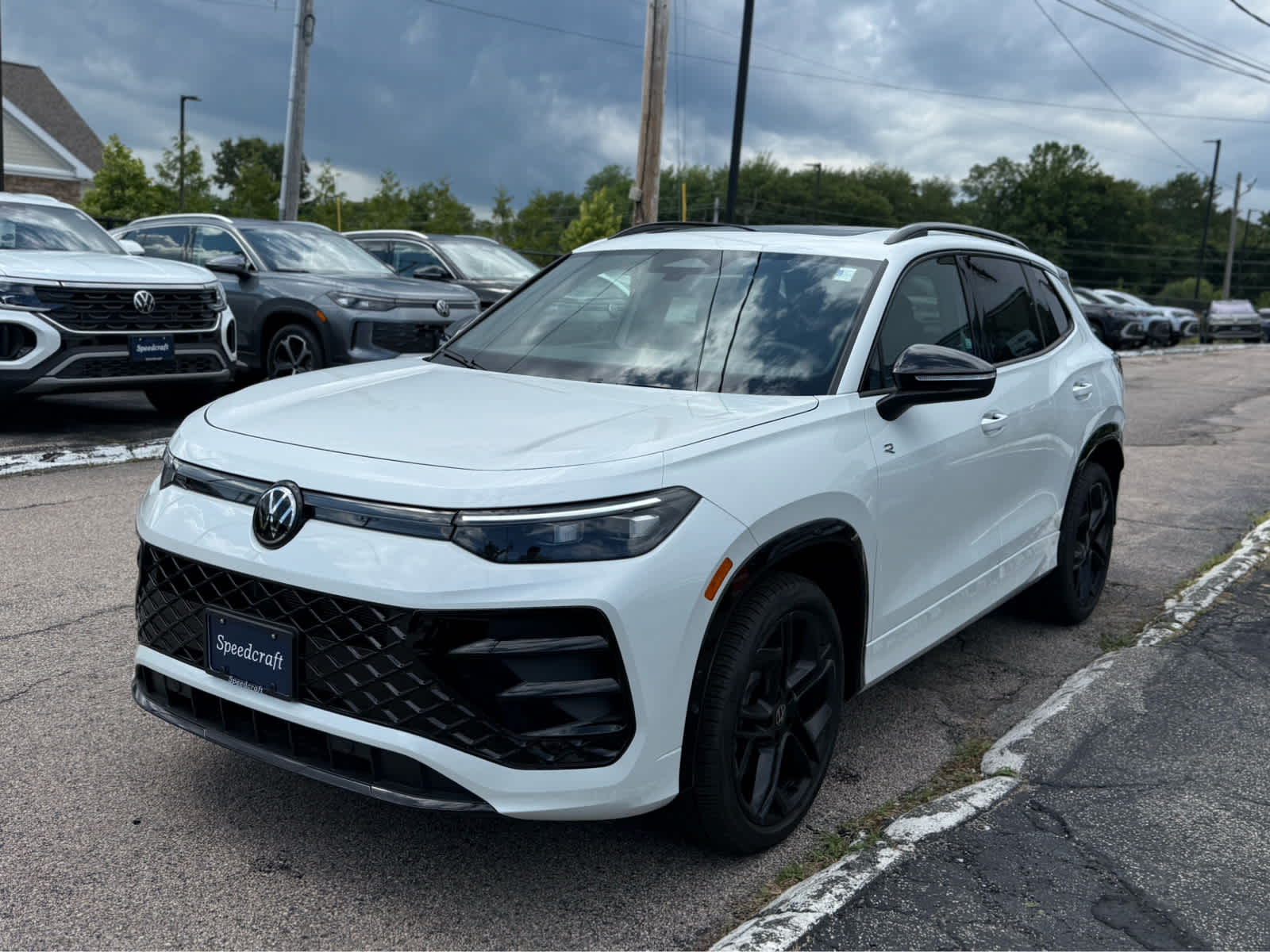 2026 Volkswagen Tiguan SE R-Line Black