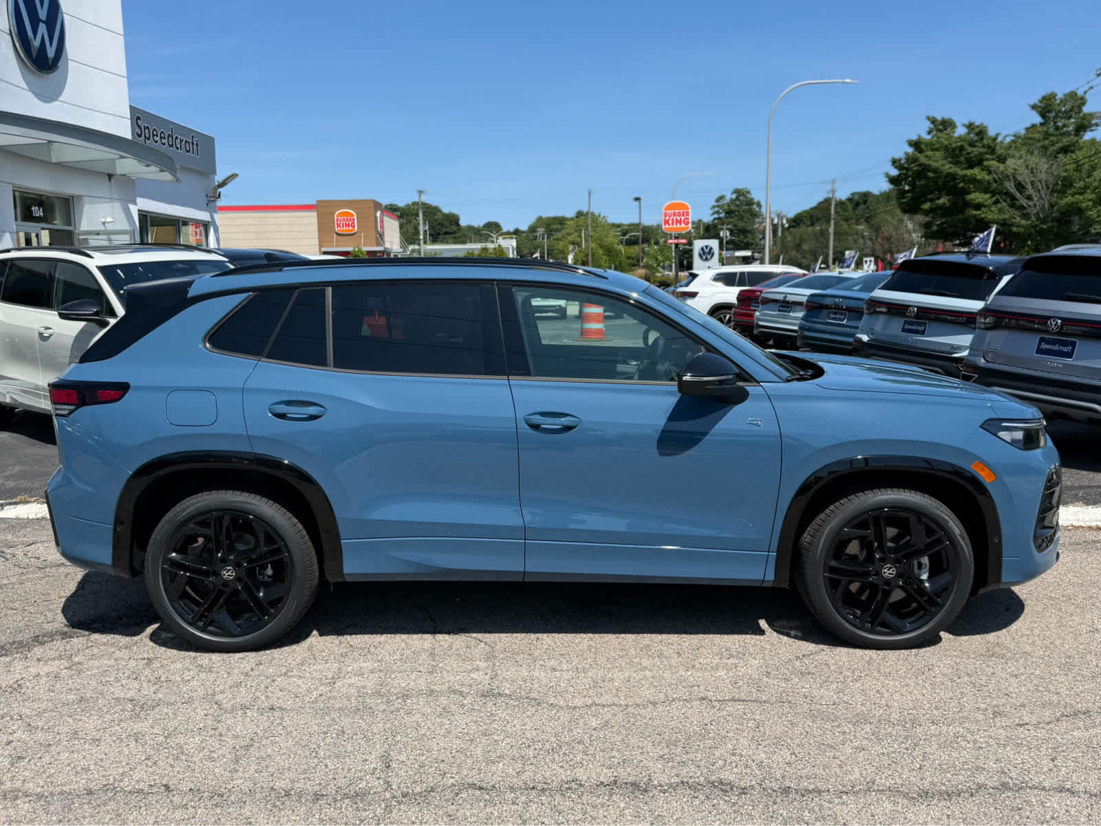 2026 Volkswagen Tiguan SE R-Line Black