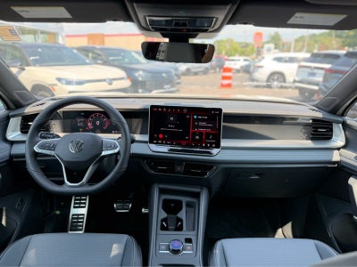 2026 Volkswagen Tiguan SE R-Line Black