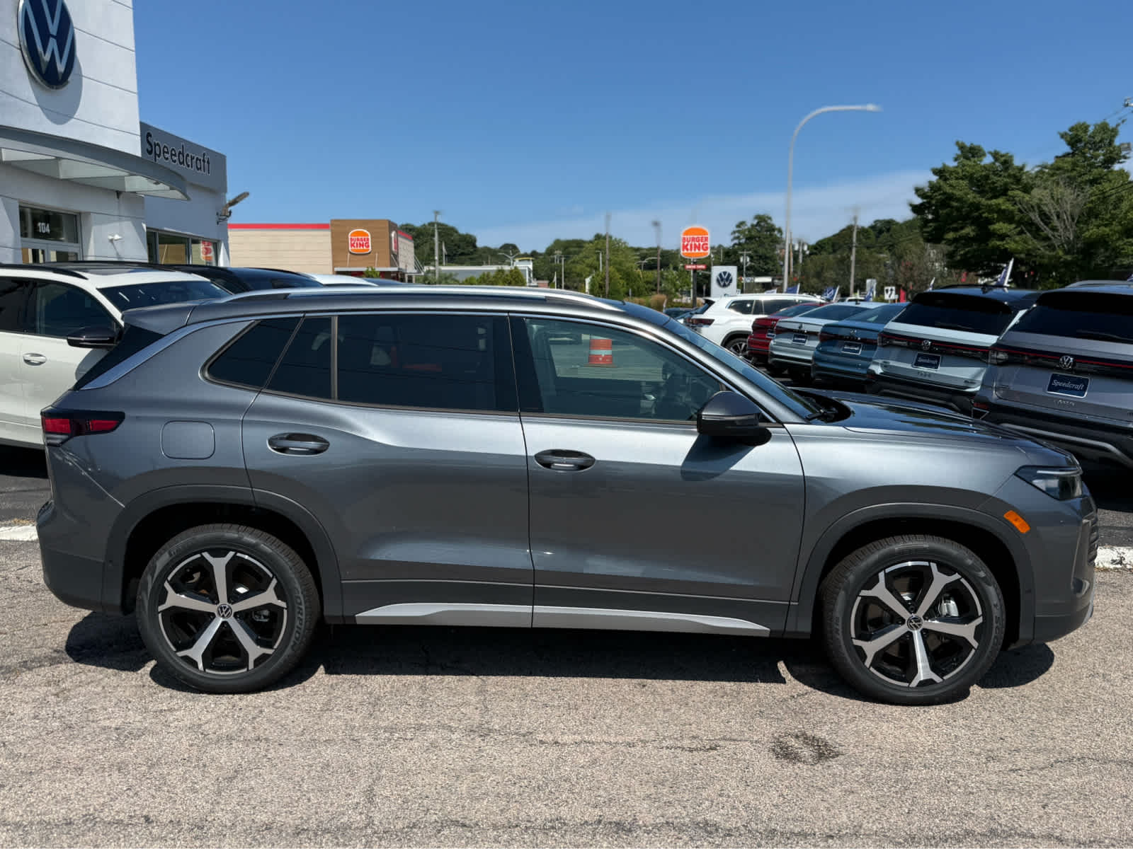 2026 Volkswagen Tiguan SE