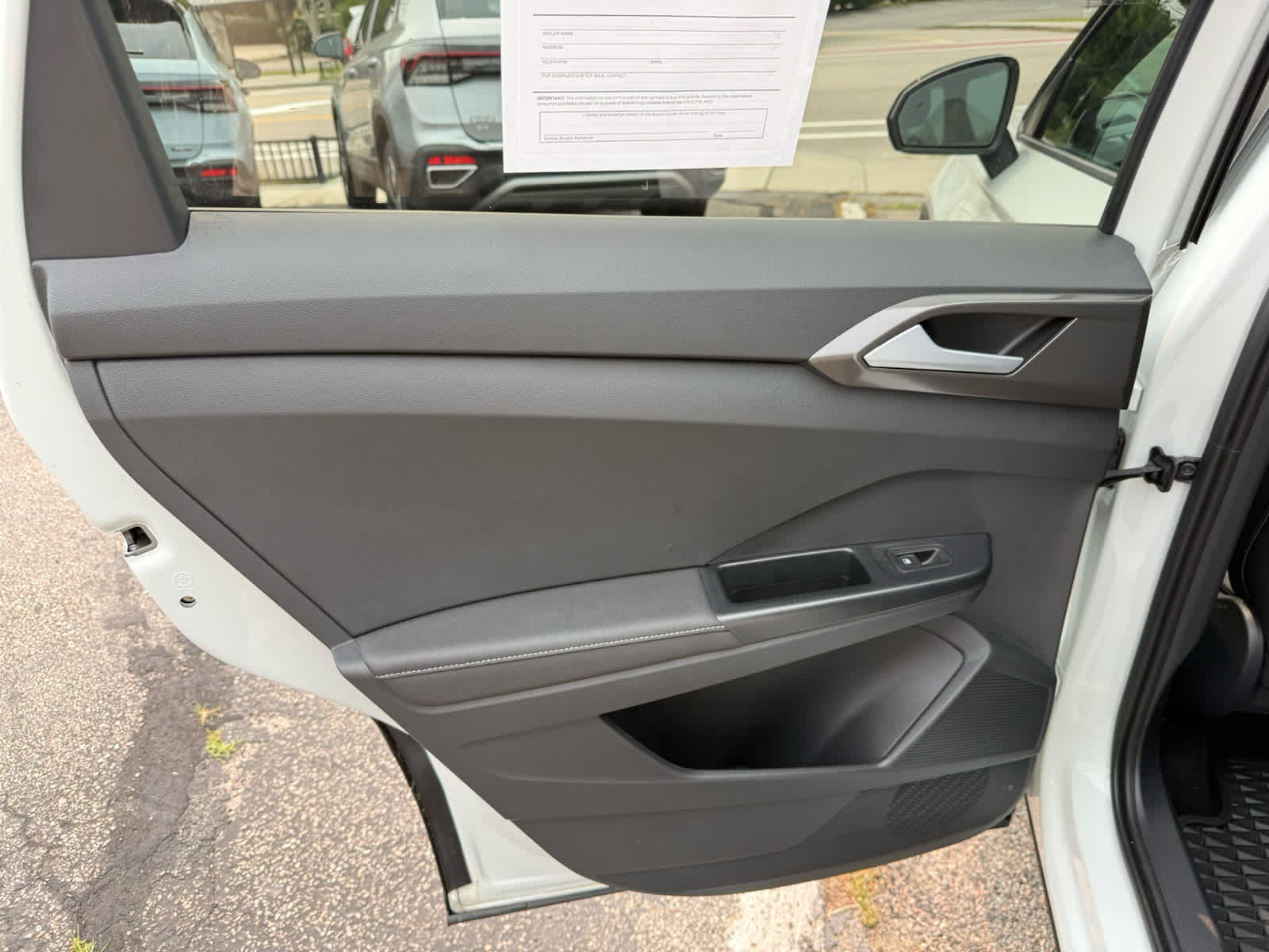 2025 Volkswagen Taos SE