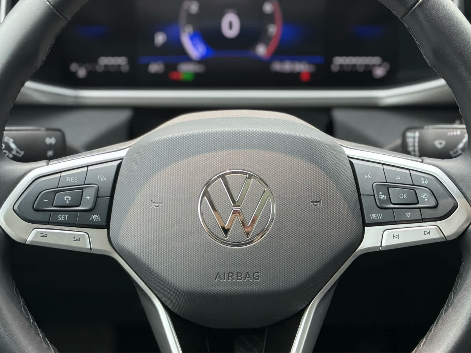 2025 Volkswagen Taos SE