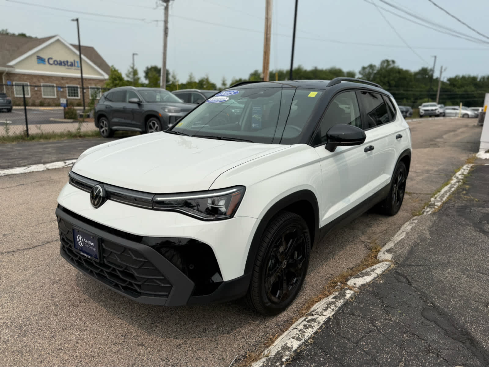 2025 Volkswagen Taos SE