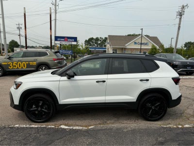 2025 Volkswagen Taos SE